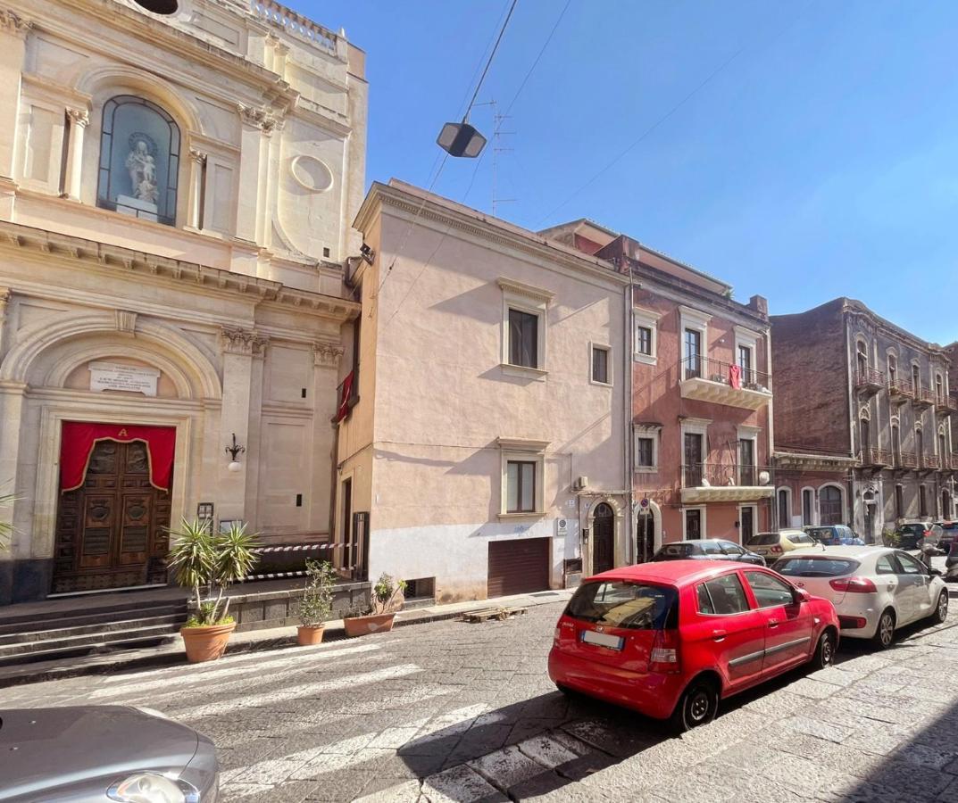 Civicocento Charming Rooms Κατάνια Εξωτερικό φωτογραφία