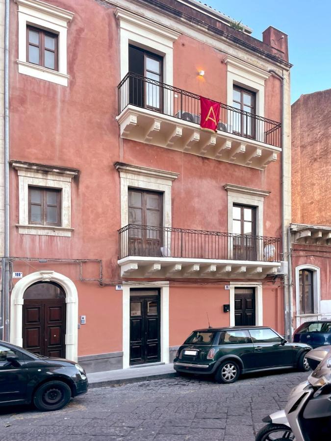 Civicocento Charming Rooms Κατάνια Εξωτερικό φωτογραφία