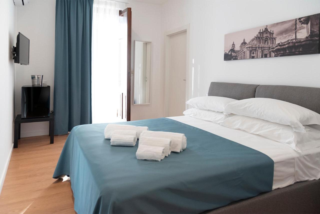 Civicocento Charming Rooms Κατάνια Εξωτερικό φωτογραφία